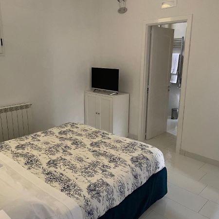Crocelle Room 라벨로 외부 사진