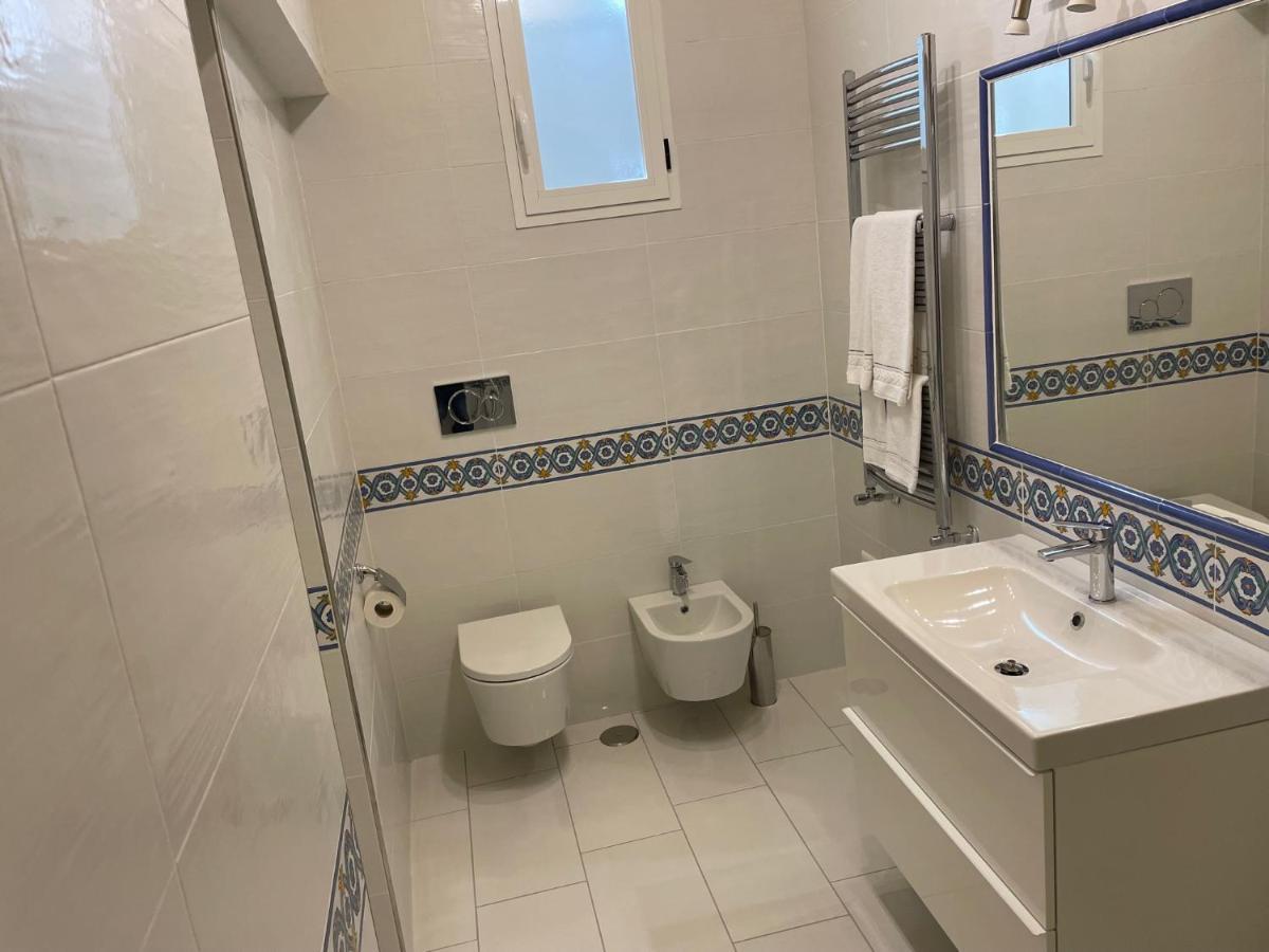 Crocelle Room 라벨로 외부 사진